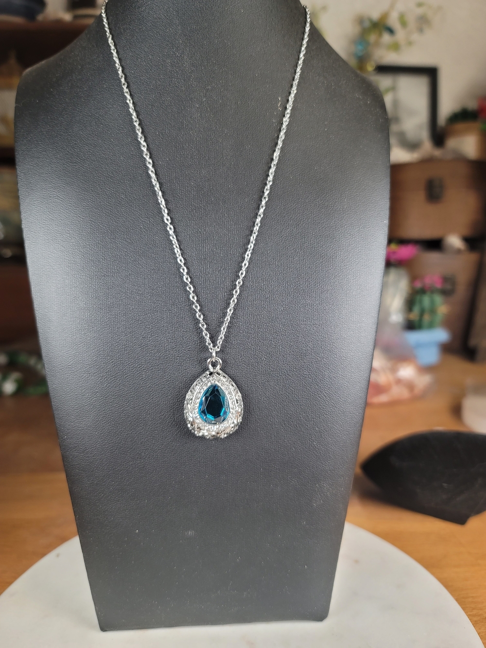 paparazzi Silver Teardrop Necklace with Teal Blue Gem